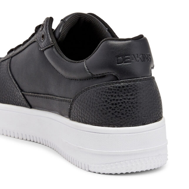 Maveric II - Black/White SELLING FAST - Image 4